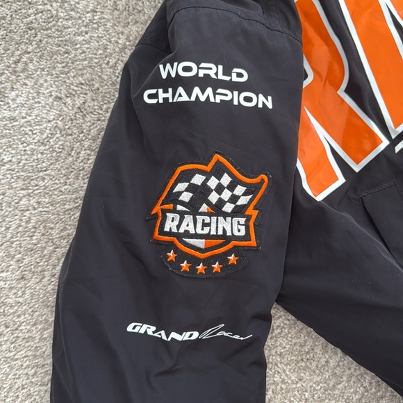 Oversized Jacket - Picture 2 of 5